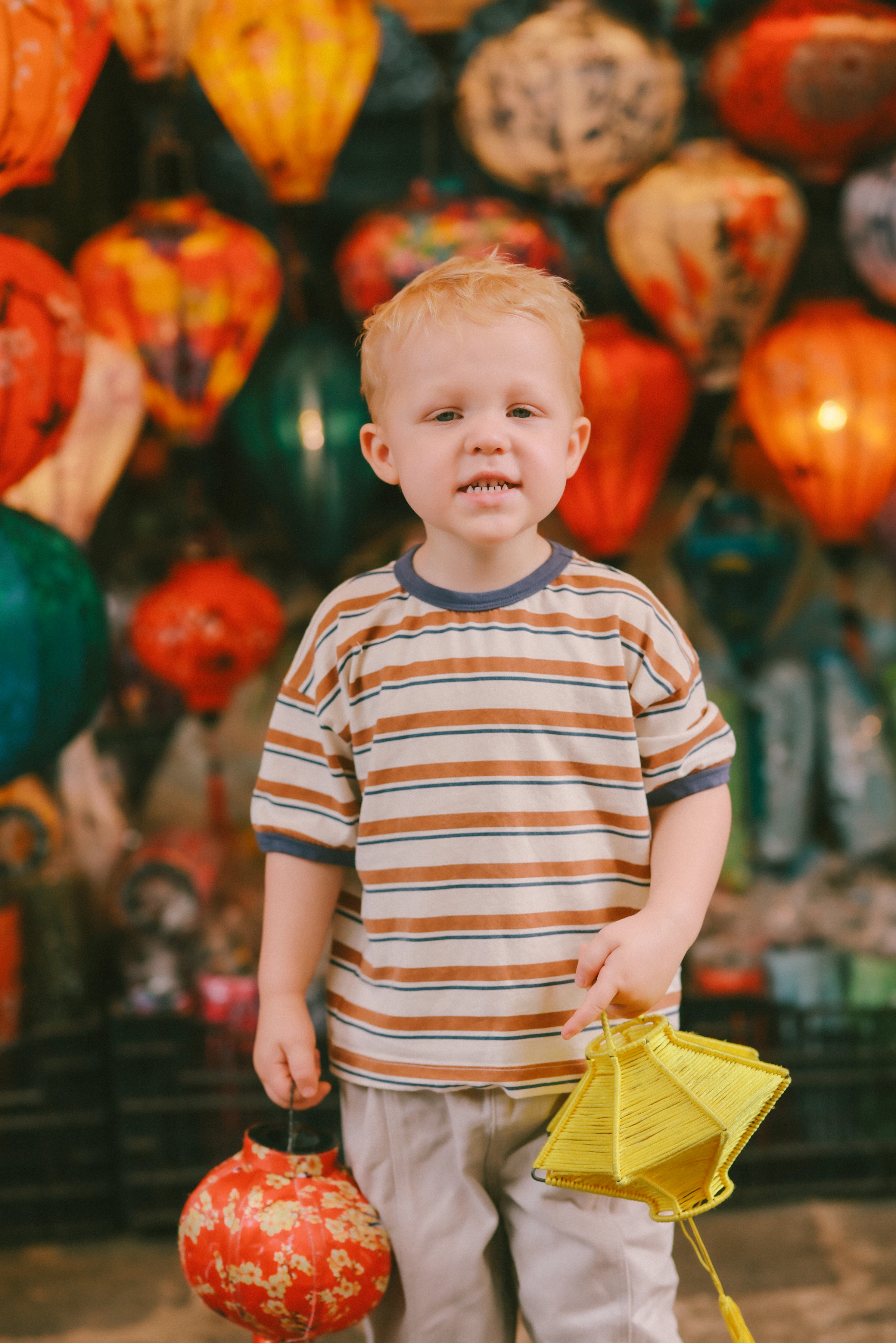 Hoi An and Da Nang Photographer_1774182360000_unsplash_id_aqMFuelAK8k.webp